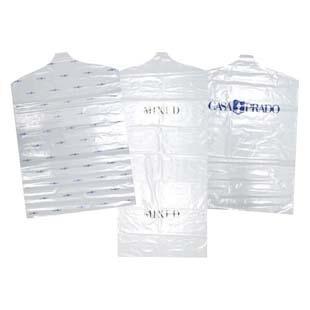 Capa plástica para roupas personalizada: o diferencial que destaca suas peças no guarda-roupa! Capa plástica para roupas personalizada: o diferencial que destaca suas peças no guarda-roupa!